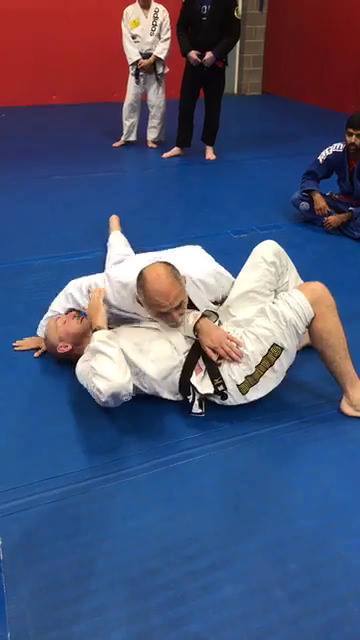 Watch Mauricio Gomes - Old School Pressure passing