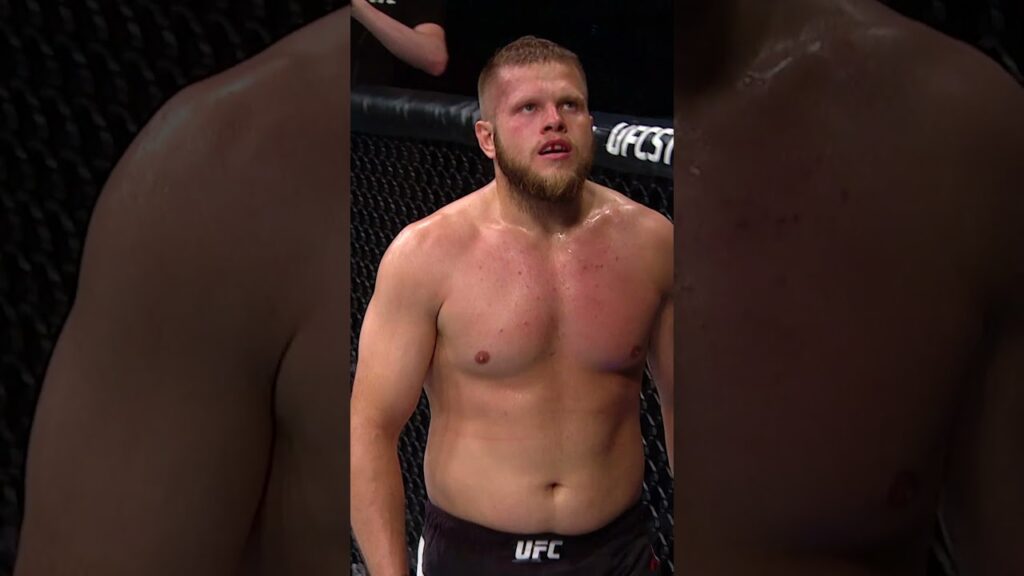 Watch all of Marcin Tybura's Finishes here⬆️