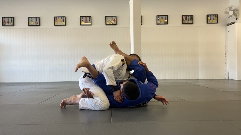 Week 2: Armbar Set Up from Closed Guard