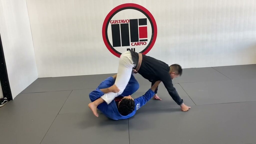 Week 6: Collar and Sleeve to the Back