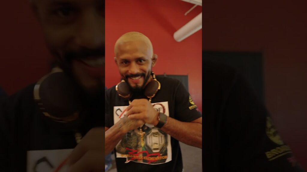 Weili has a new favorite word! Chama 🗿 #ufc300