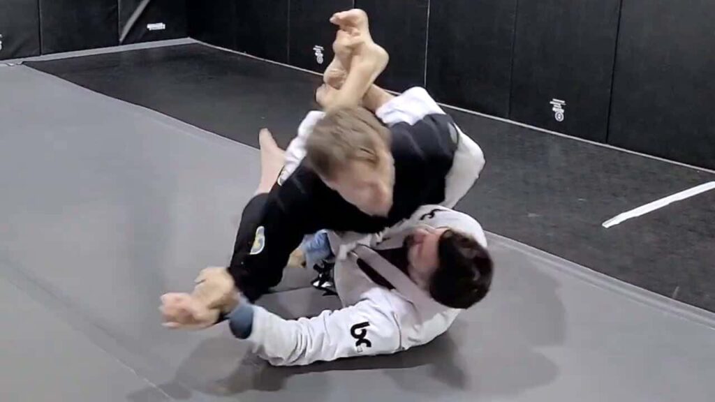 What is Kuzushi in BJJ and How It Hugely Improves Your Guard in 61 Seconds...