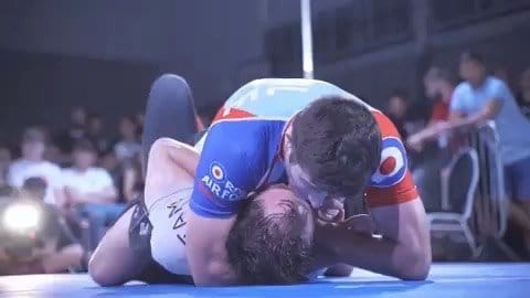 When you are dominating from top mount but...