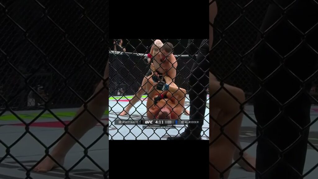 Whittaker DROPS De Ridder! 😳 #ufcabudhabi