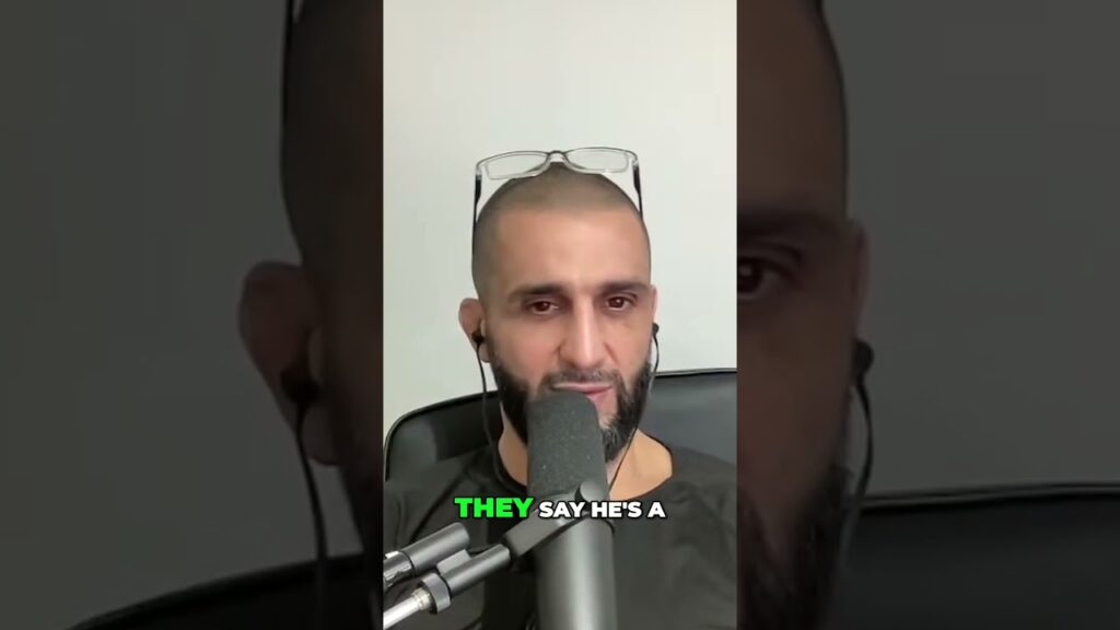 Who has the best Boxing, Islam or Topuria? #mma #islammakhachevfight #iliatopuria