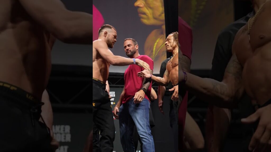 Who y'all got winning the co-main?? 🤔 #ufcabudhabi