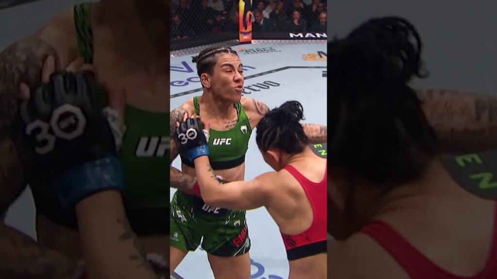 Yan Xiaonan is dangerousssss π€¬ #ufcmacau