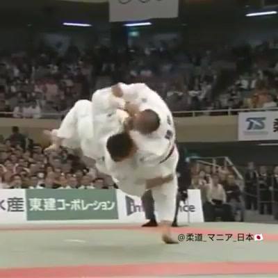 Yasuyuki Muneta world champion shows his spectacular Sasae tsuri komi ashi!
