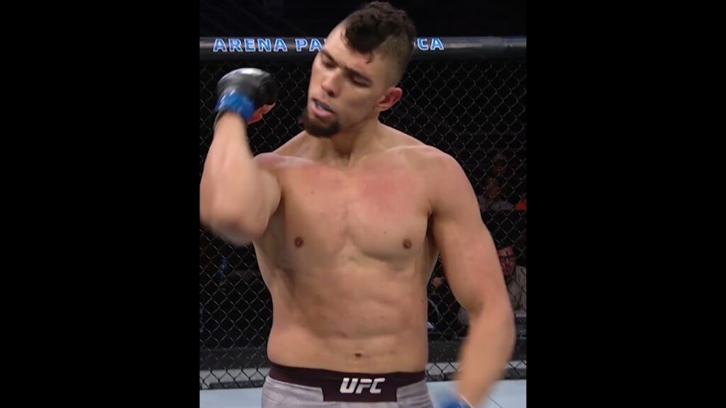 does Johnny Walker get the KNOCKOUT this weekend? 🤔 #ufcshanghai