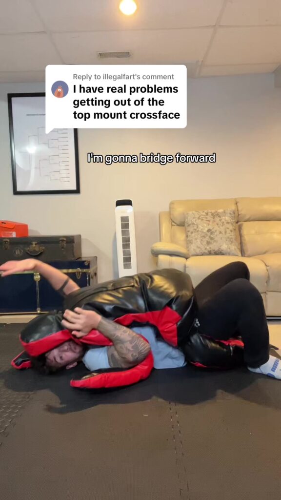 easy sweep to escape the cross face from mount