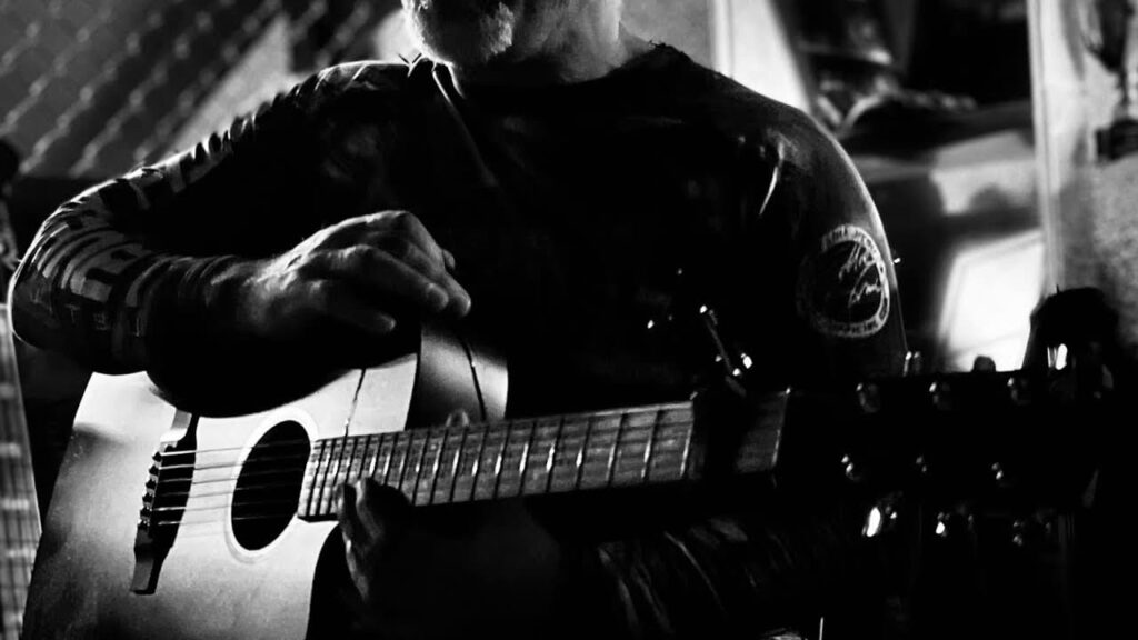 hook thieves “just like me”