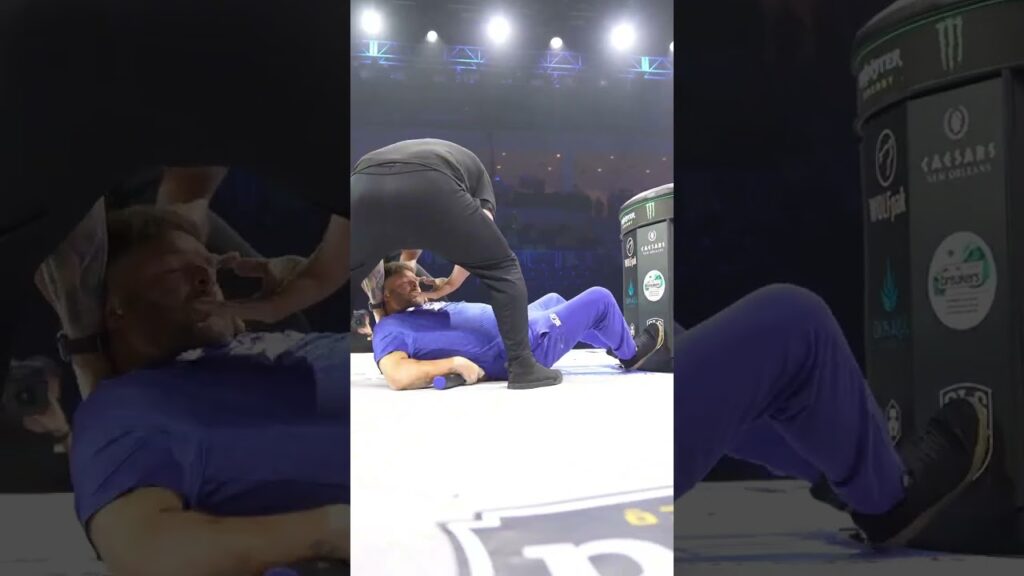 it's ALMOST that time!!! Power Slap 14 is LIVE here at 9pm ET ⤵️ #Powerslap14