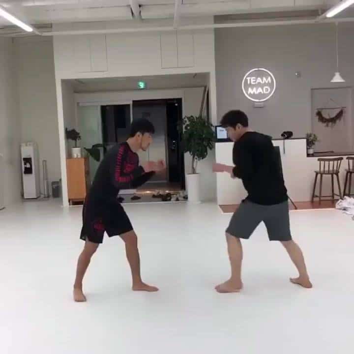 one leg takedown counter back take->rear naked choke What do you think? —————...