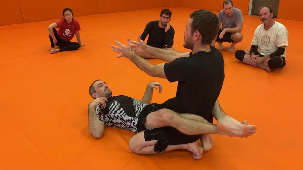 "Boston Crab" Footlock from Closed Guard