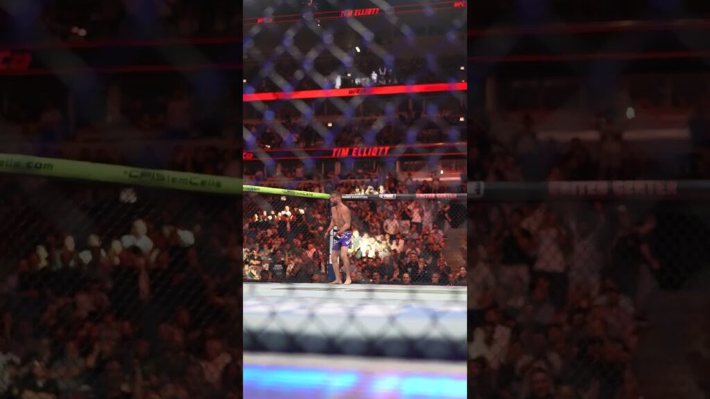 second round submission for Tim Elliott 🔥 #shorts