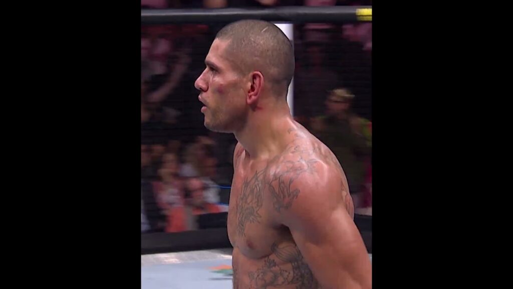 the Alex Pereira and Israel Adesanya rivalry was PEAK 👊 #ufc320