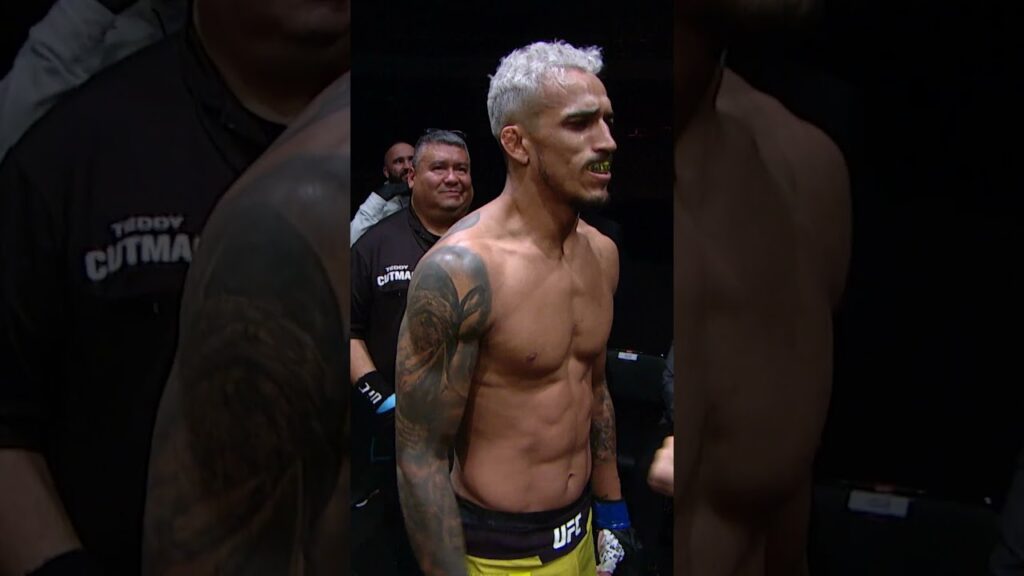 the last time Charles Oliveira made the walk in Brazil 🇧🇷 #UFCRio